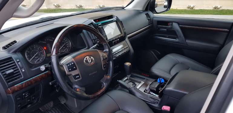 rent car image